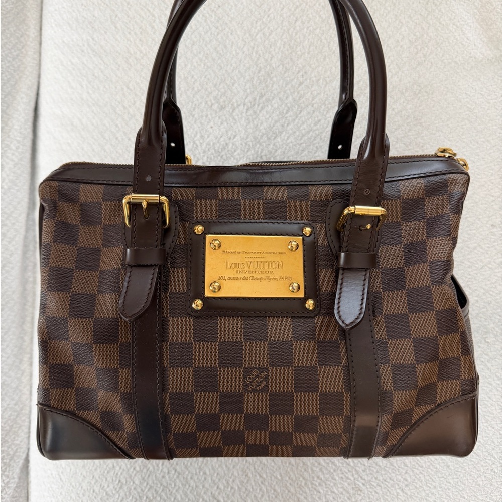 Louis Vuitton Damier Ebene Berkeley